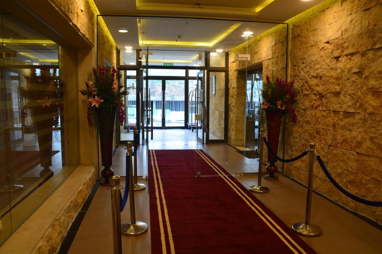 Saray Hotel Amã Exterior foto